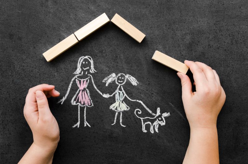 flat-lay-chalk-drawing-with-single-mom-daughter