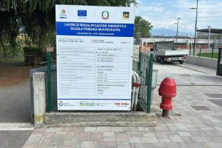 FOTO CARTELLO CANTIERE