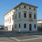 Palazzo delle ex scuole di Belvedere